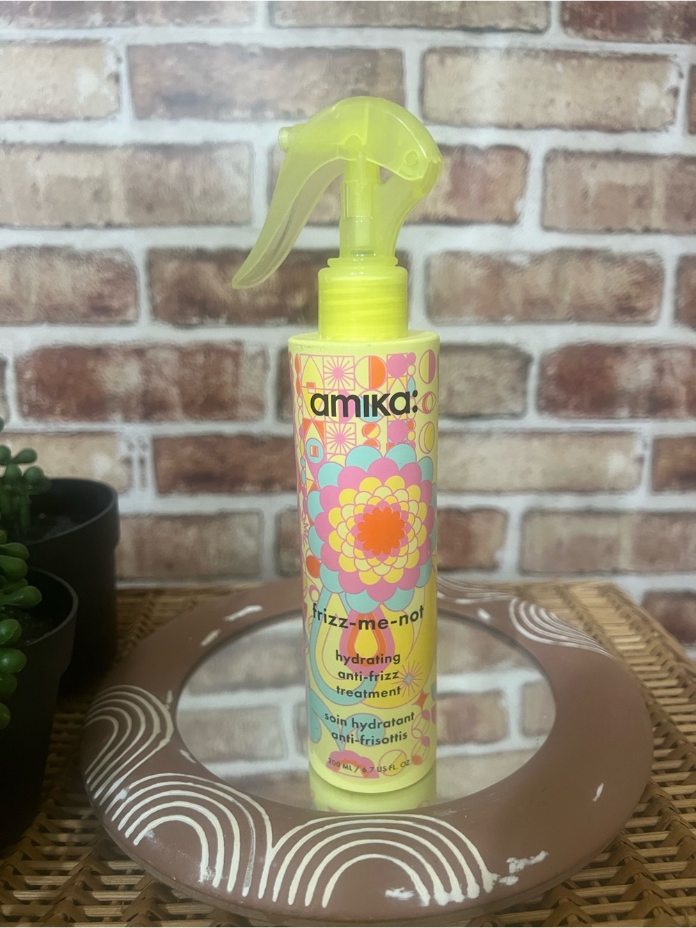amika Frizz-Me-Not Hydrating Anti-Frizz Treatment — Yellow